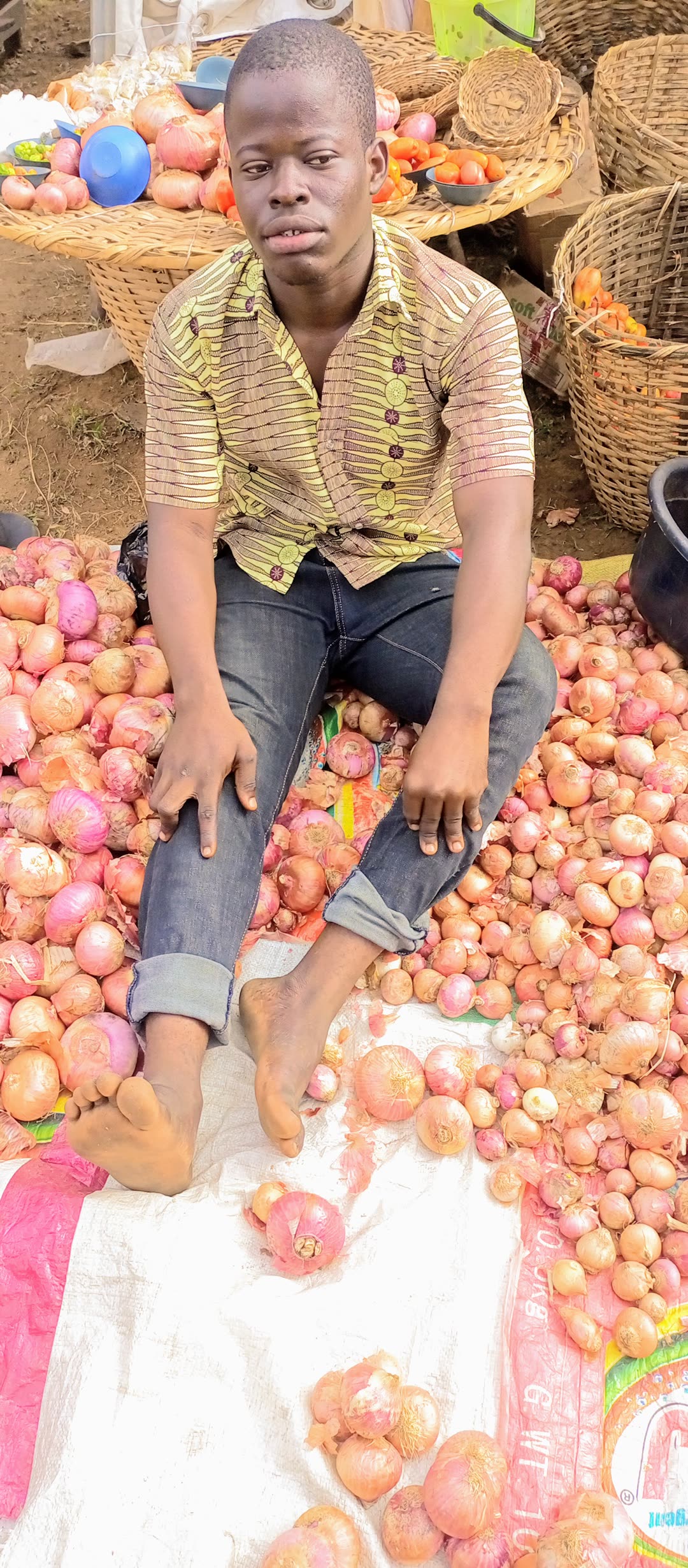 Vente d'oignons au marché — le point de départ
